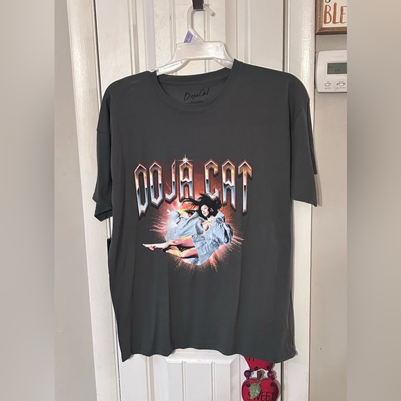 Boohoo Tops - Doja cat shirt
